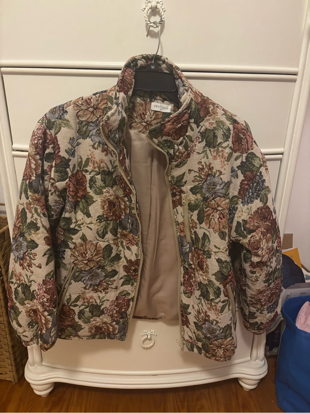 vestique Cream Multi Floral Quilted Bomber Jacket - Picture 2 of 3